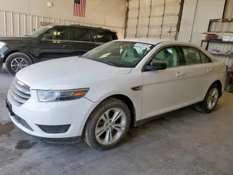 2016 Ford Taurus 1FAHP2D85GG136304