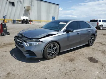 2019 Mercedes-Benz A-Class WDD3G4EB0KW000886