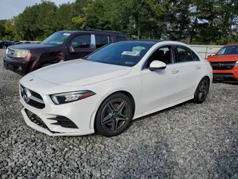 2019 Mercedes-Benz A-Class WDD3G4FB9KW012985