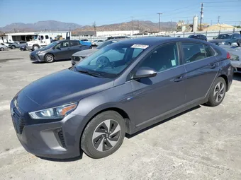 2017 Hyundai Ioniq KMHC75LC5HU050100