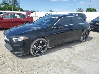 2022 Mercedes-Benz A-Class W1K3G4FB5NJ362518