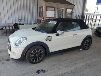 2018 Mini Convertible WMWWG9C59J3E38968