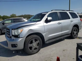 2016 Toyota Sequoia 5TDBW5G19GS145693
