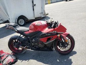 2025 Suzuki GSXR1000 JS1DM11B4S7100036