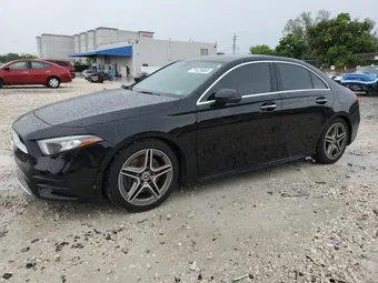 2019 Mercedes-Benz A-Class WDD3G4EB6KW011813