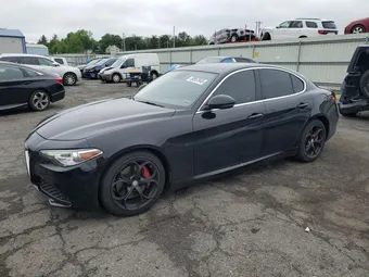 2018 Alfa Romeo Giulia ZARFAEBN7J7581475