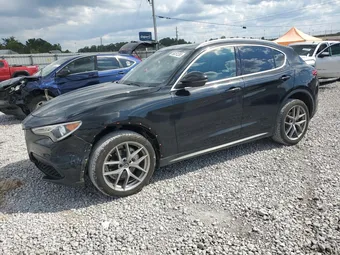 2018 Alfa Romeo Stelvio ZASFAKBN5J7B96139