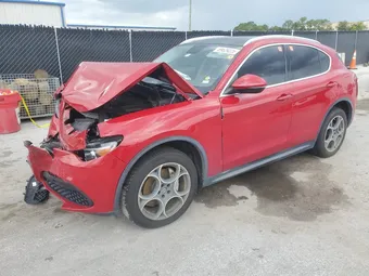 2018 Alfa Romeo Stelvio ZASFAKAN2J7B68025