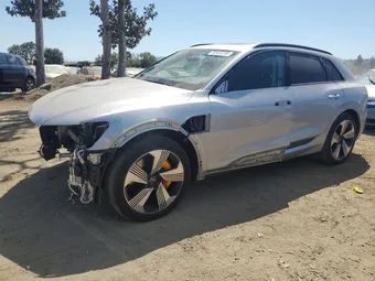 2023 Audi e-tron WA1LAAGE8PB008244