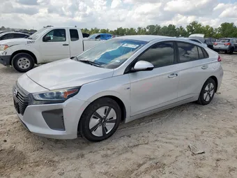 2017 Hyundai Ioniq KMHC65LC7HU043569
