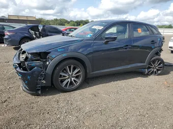 2018 Mazda CX-3 JM1DKFC72J1311383