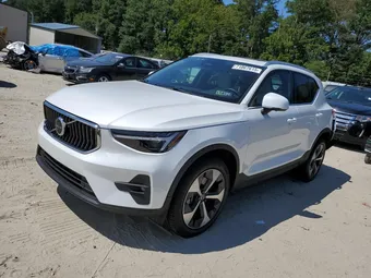 2025 Volvo XC40 YV4L12UE1S2499343