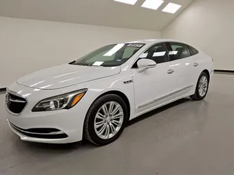2018 Buick LaCrosse 1G4ZP5SZ8JU121991