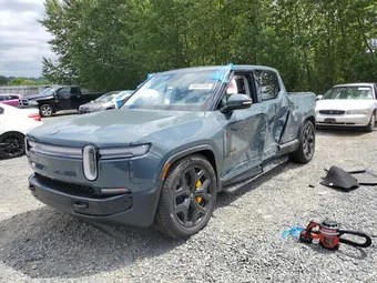 2025 Rivian R1T 7FCTGCAP4SN037266