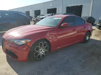 2017 Alfa Romeo Giulia ZARFAEBN7H7534165