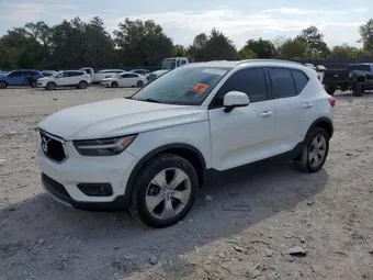 2021 Volvo XC40 YV4162UK2M2600598