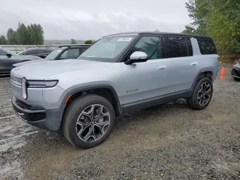 2025 Rivian R1S 7PDSGBBA7SN052648