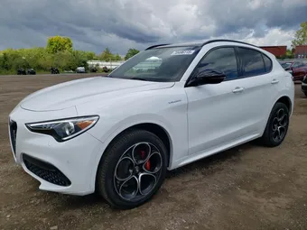 2023 Alfa Romeo Stelvio ZASPAKBN7P7D65767