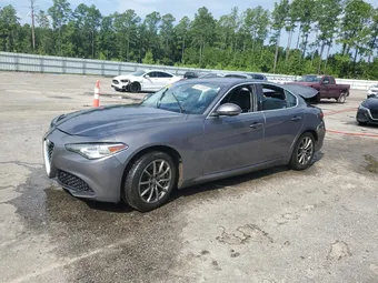 2018 Alfa Romeo Giulia ZARFAEBN9J7566816