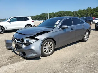 2020 Mercedes-Benz A-Class W1K3G4EB1LJ203882
