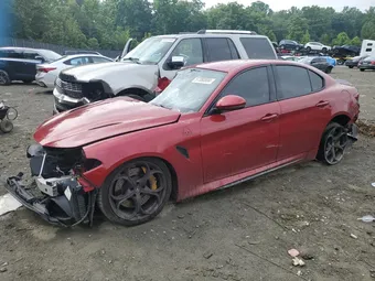 2017 Alfa Romeo Giulia ZARFAEAV3H7559095
