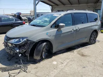 2020 Chrysler Pacifica Hybrid 2C4RC1N76LR267650