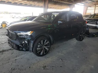 2022 Volvo XC40 YV4ED3UB6N2778223