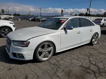 2014 Audi S4 WAUBGAFL8EA011693