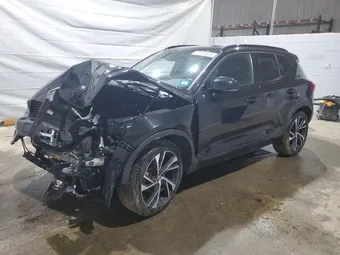 2021 Volvo XC40 YV4162UM4M2449345