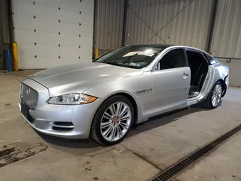 2015 Jaguar XJ SAJWJ2GD0F8V86805