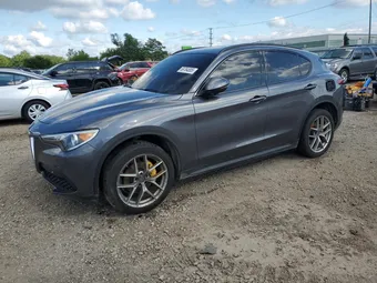 2018 Alfa Romeo Stelvio ZASFAKNN8J7B82313