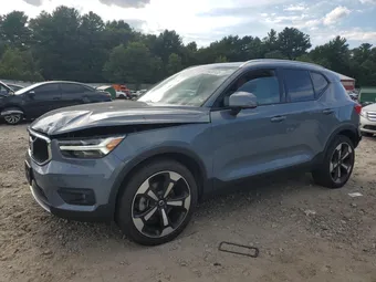 2022 Volvo XC40 YV4162UK4N2747071