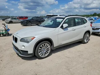 2015 BMW X1 WBAVL1C5XFVY35364