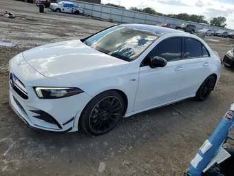 2021 Mercedes-Benz A-Class W1K3G5BB5MJ267029