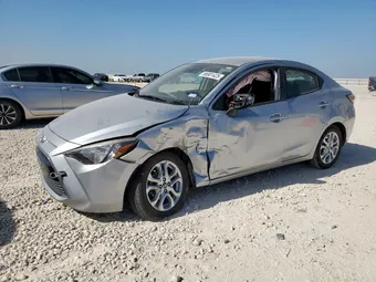 2018 Toyota Yaris 3MYDLBYVXJY316678