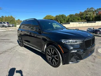2021 BMW X7 5UXCW2C05M9D86680