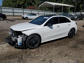 2022 Mercedes-Benz A-Class W1K3G4EB2NJ368536
