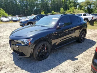 2022 Alfa Romeo Stelvio ZASPAKBN5N7D41786