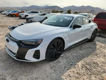 2022 Audi e-tron GT WAUEJBFW1N7005911