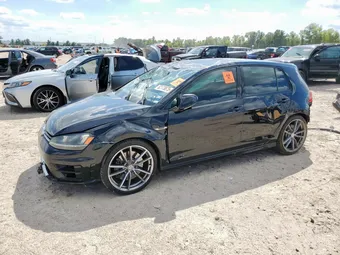 2017 Volkswagen Golf R WVWVF7AU6HW133305