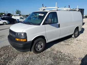 2018 Chevrolet Express 1GCWGAFP5J1279909