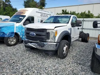 2017 Ford F-550 1FDUF5HT1HEC79836