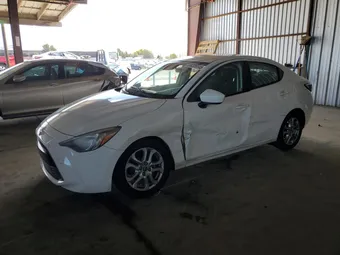 2017 Toyota Yaris 3MYDLBYV2HY172277