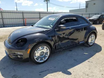 2019 Volkswagen Beetle 3VWJD7AT0KM712709