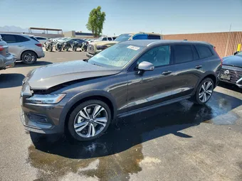 2025 Volvo V60 Cross Country YV4L12WK7S2149170