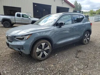 2023 Volvo XC40 YV4ED3UL0P2099463