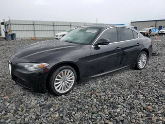 2021 Alfa Romeo Giulia ZARFAMAN1M7640620