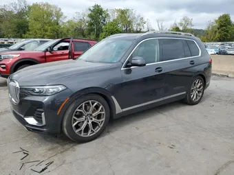 2021 BMW X7 5UXCW2C03M9E06070