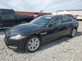 2016 Jaguar XF SAJBJ4BV6GCY18106