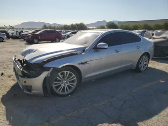 2017 Jaguar XF SAJBE4BN9HCY47556
